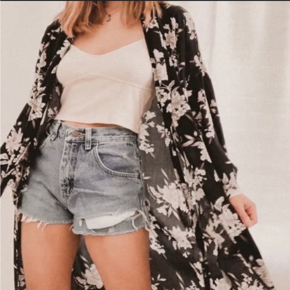 Spiritual Gangster Boho Black White Taupe Floral Maya Tie Front Kimono OS